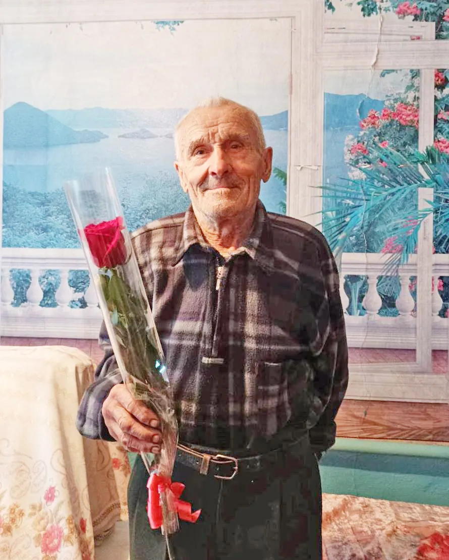 Поздравляем с 90-летним юбилеем Анатолия Николаевича Кочуева!