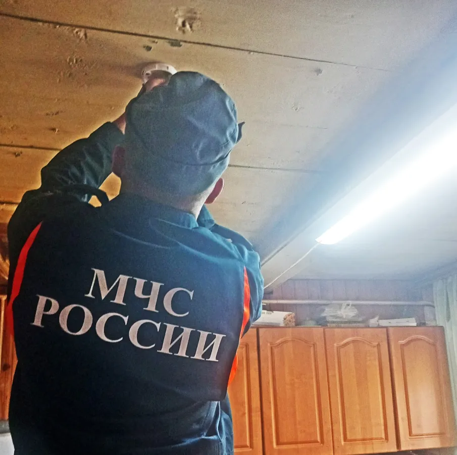 В 2023 году в 25 семьях установили автономные пожарные извещатели