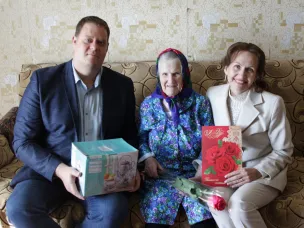 Поздравляем с 90-летним юбилеем Софью Алексеевну Сбитневу!