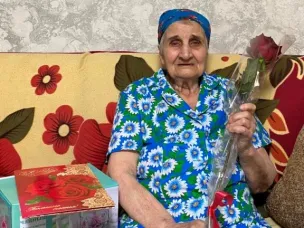 Поздравляем с 90-летним юбилеем Зинаиду Максимовну Чернышову!